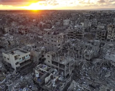 Gaza ceasefire brings the challenge of counting and collecting the dead amid continued violence