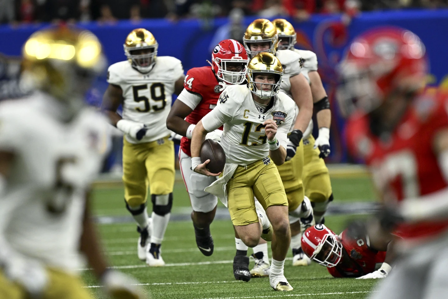 Notre Dame prepares to face Ohio State's tough defense in the national championship game.