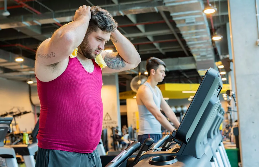 Fitness enthusiast taking part in the 75 Hard challenge, showcasing the physical and mental demands of the TikTok trend.